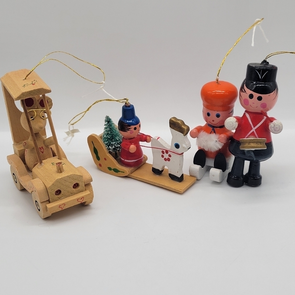 Lot of 4 Christmas Vintage Wood Figurines Made in Taiwan Colorful